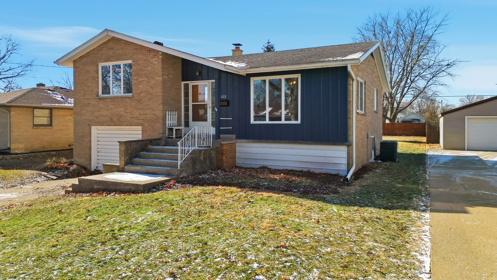 722 9th Avenue, Rock Falls, IL 61071