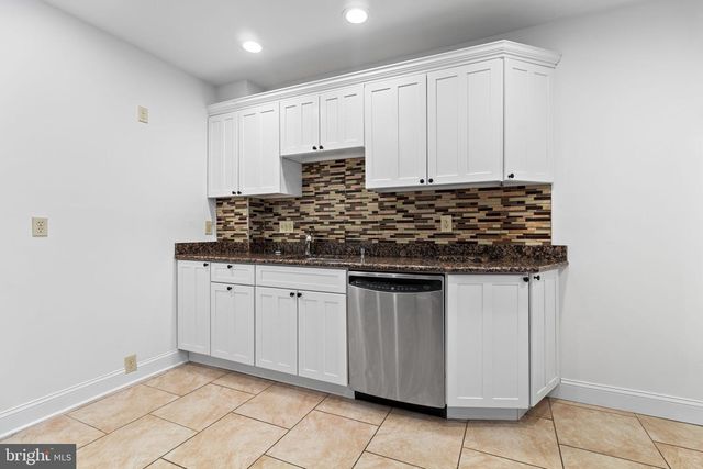816 S HIGHLAND AVE, Baltimore, MD 21224