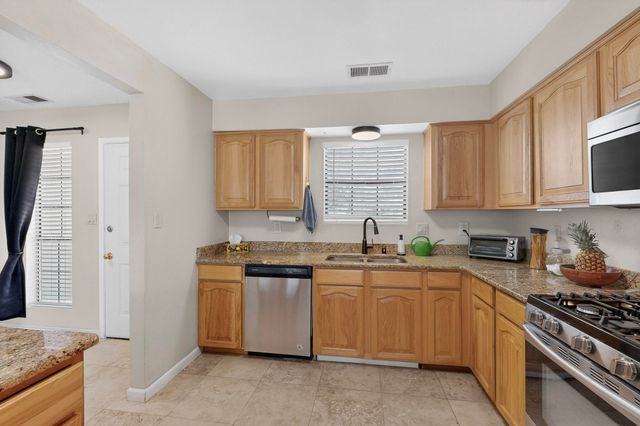 106 Arizona Sunset Road NE, Rio Rancho, NM 87124