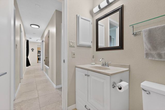 106 Arizona Sunset Road NE, Rio Rancho, NM 87124