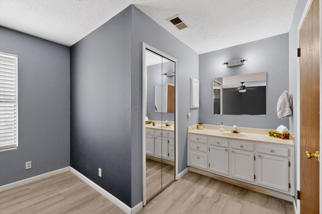 106 Arizona Sunset Road NE, Rio Rancho, NM 87124