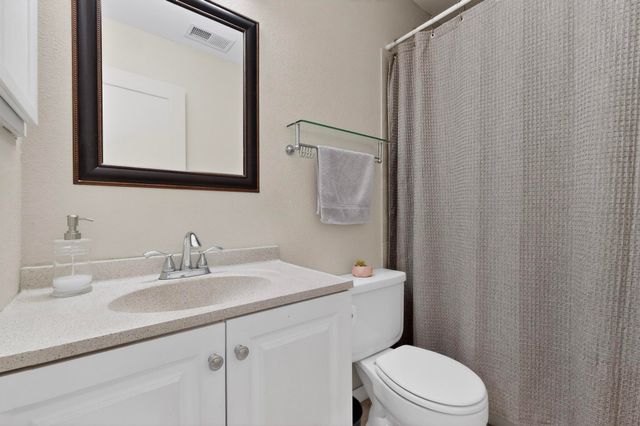 106 Arizona Sunset Road NE, Rio Rancho, NM 87124