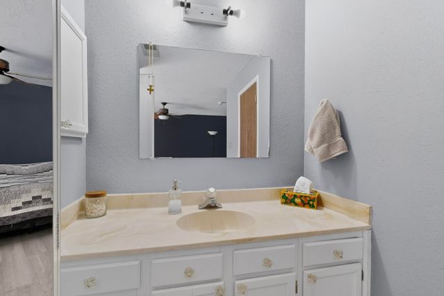 106 Arizona Sunset Road NE, Rio Rancho, NM 87124