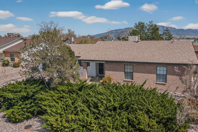 106 Arizona Sunset Road NE, Rio Rancho, NM 87124