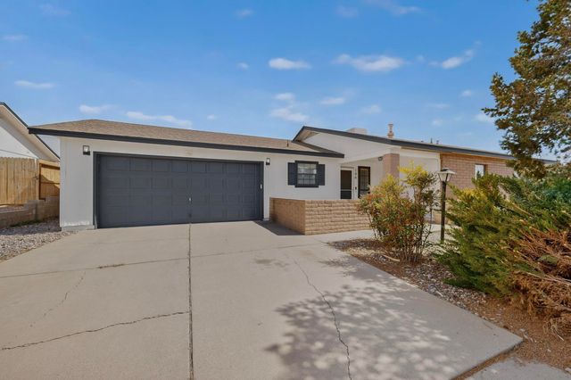 106 Arizona Sunset Road NE, Rio Rancho, NM 87124