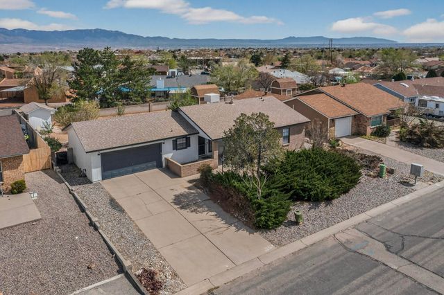 106 Arizona Sunset Road NE, Rio Rancho, NM 87124