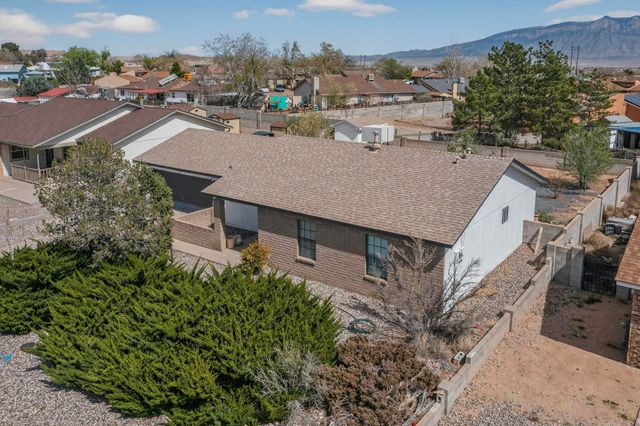 106 Arizona Sunset Road NE, Rio Rancho, NM 87124