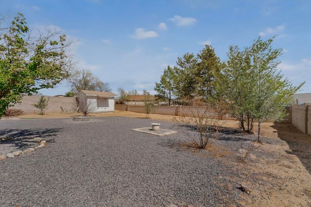 106 Arizona Sunset Road NE, Rio Rancho, NM 87124