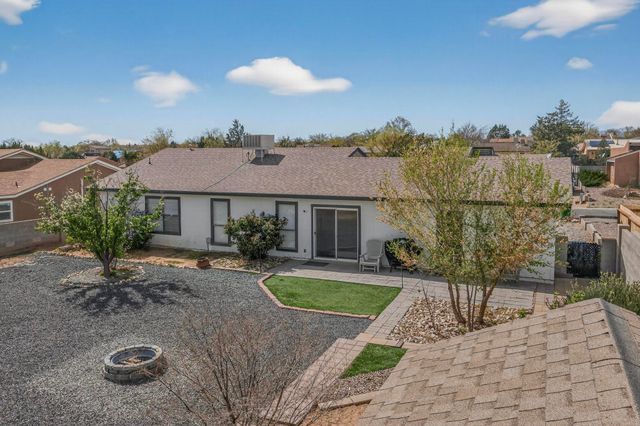 106 Arizona Sunset Road NE, Rio Rancho, NM 87124