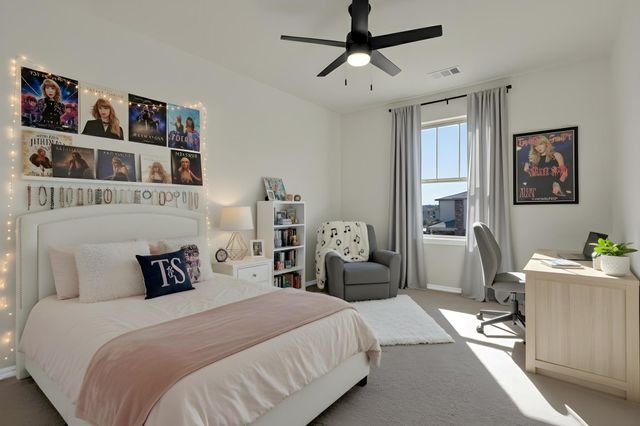 449 Stone Water LN, Jarrell, TX 76588