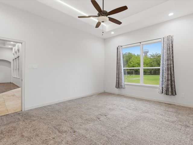 113 Silverwood Drive, Ovilla, TX 75154