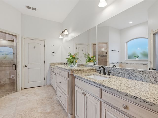 113 Silverwood Drive, Ovilla, TX 75154
