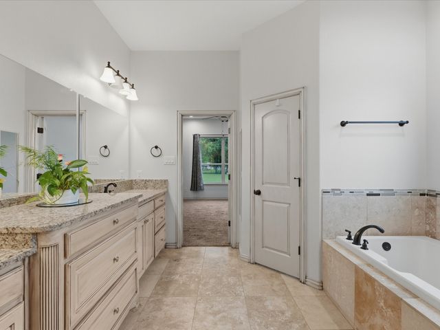 113 Silverwood Drive, Ovilla, TX 75154