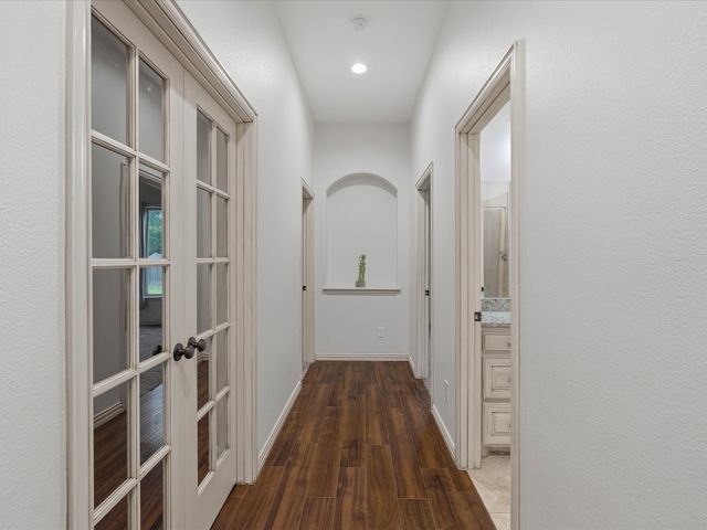 113 Silverwood Drive, Ovilla, TX 75154