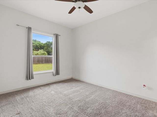 113 Silverwood Drive, Ovilla, TX 75154