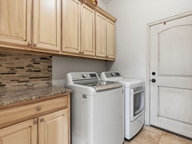 113 Silverwood Drive, Ovilla, TX 75154
