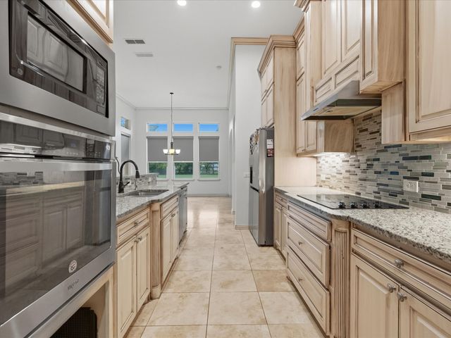 113 Silverwood Drive, Ovilla, TX 75154
