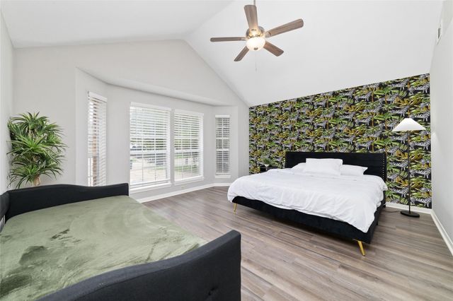 12702 Ashford Creek, Houston, TX 77082