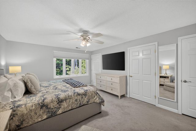 90 Forest Glade UNIT 90, Teaticket, MA 02536