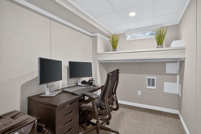 90 Forest Glade UNIT 90, Teaticket, MA 02536