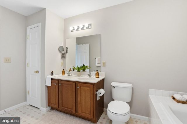 526 CLEARVIEW DR, Souderton, PA 18964