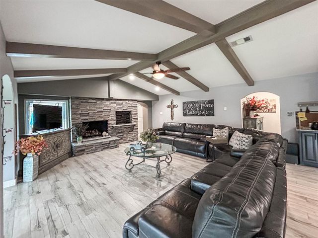 7078 Gupton Road, Brazoria, TX 77422