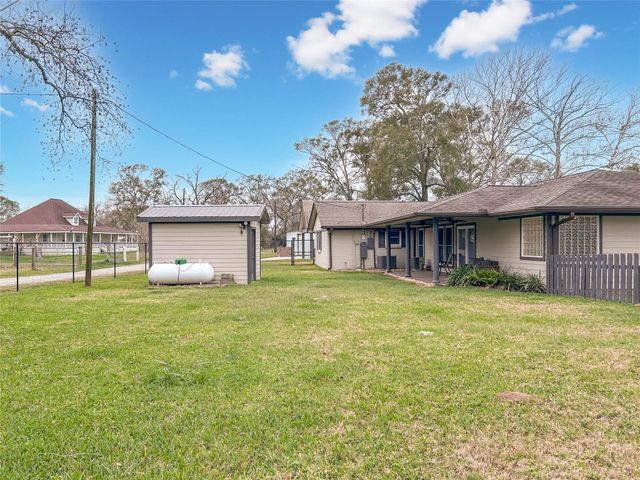 7078 Gupton Road, Brazoria, TX 77422