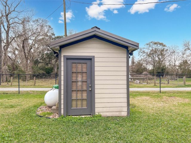 7078 Gupton Road, Brazoria, TX 77422