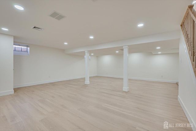 300 E Chestnut Avenue E, Metuchen, NJ 08840