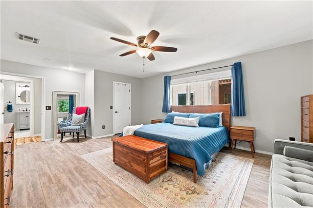 72 Elizabeth Drive, Bella Vista, AR 72715