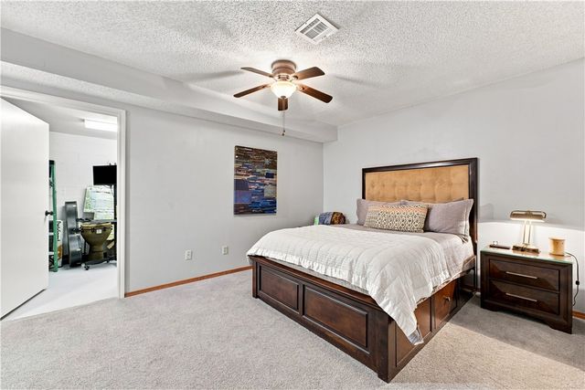 72 Elizabeth Drive, Bella Vista, AR 72715