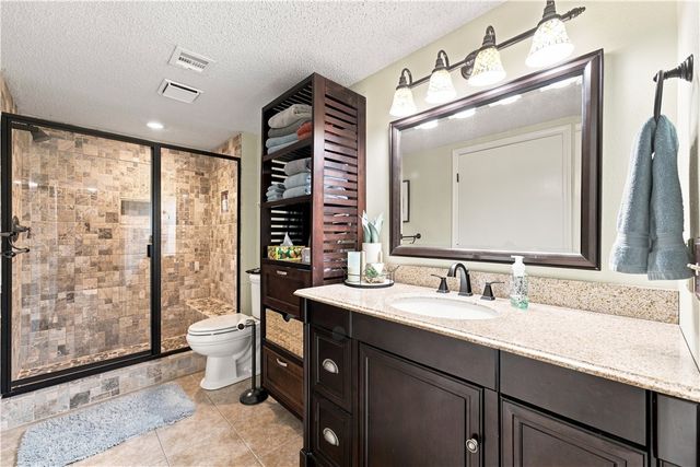 72 Elizabeth Drive, Bella Vista, AR 72715
