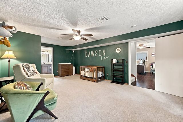72 Elizabeth Drive, Bella Vista, AR 72715