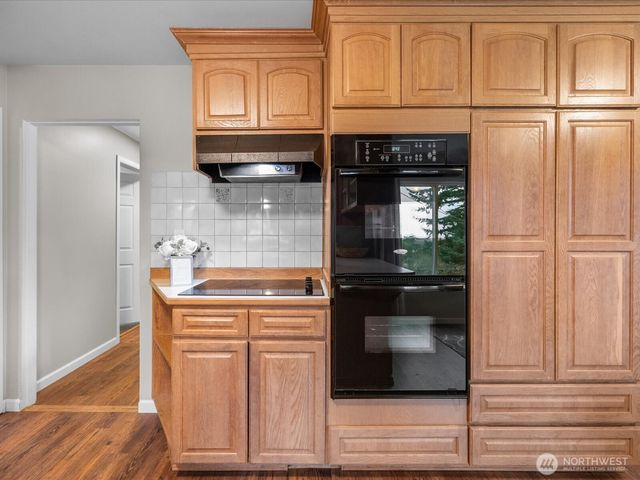 207 Fort Casey Road, Coupeville, WA 98239