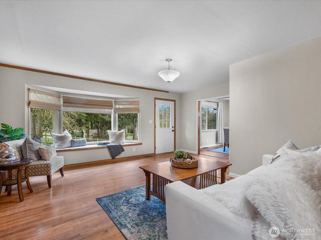 207 Fort Casey Road, Coupeville, WA 98239