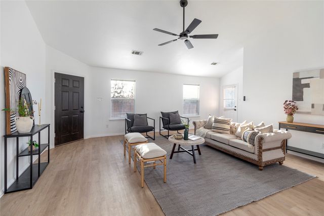 1121 Maplewood Lane, Crowley, TX 76036