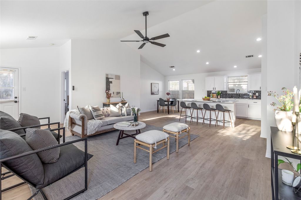 1121 Maplewood Lane, Crowley, TX 76036