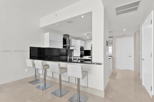 17121 Collins Ave 3905, Sunny Isles Beach, FL 33160