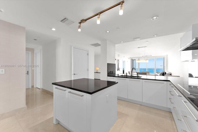 17121 Collins Ave 3905, Sunny Isles Beach, FL 33160