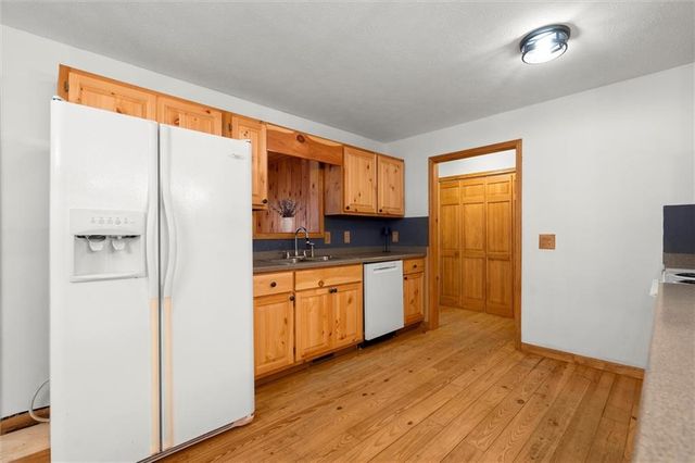 425 Enchanted Woods Dr, Blairsville, GA 30512