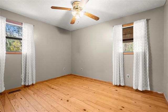 425 Enchanted Woods Dr, Blairsville, GA 30512