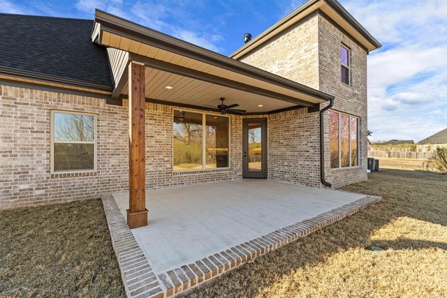 120 Timberland Trail, Maumelle, AR 72113