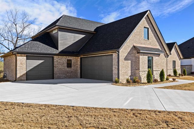 120 Timberland Trail, Maumelle, AR 72113