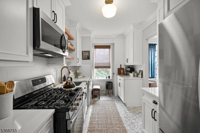 275 Engle St A-4, Englewood City, NJ 07631