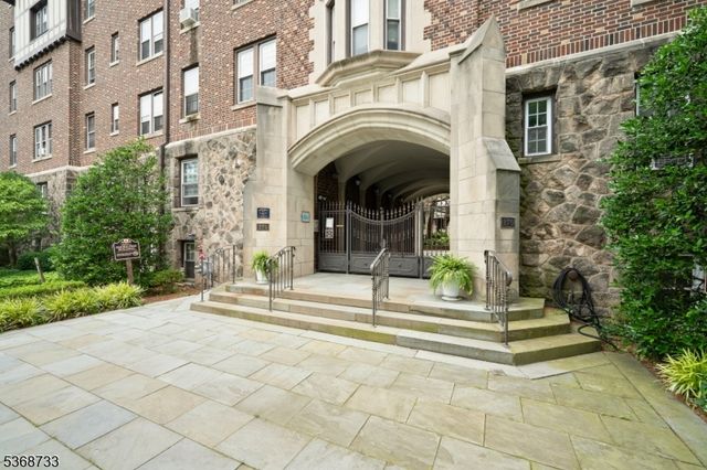 275 Engle St A-4, Englewood City, NJ 07631