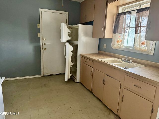 3817 FRED WILSON Avenue, El Paso, TX 79904