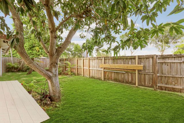 3814 Van Cott Circle, West Palm Beach, FL 33403