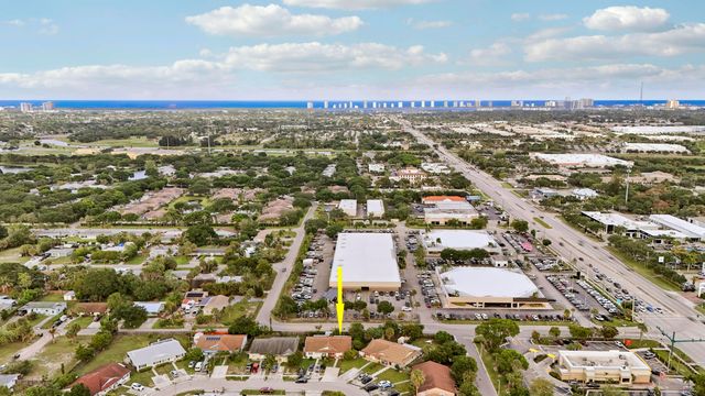 3814 Van Cott Circle, West Palm Beach, FL 33403