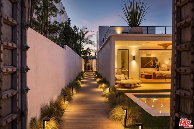 913 Milwood Avenue, Venice (los Angeles), CA 90291