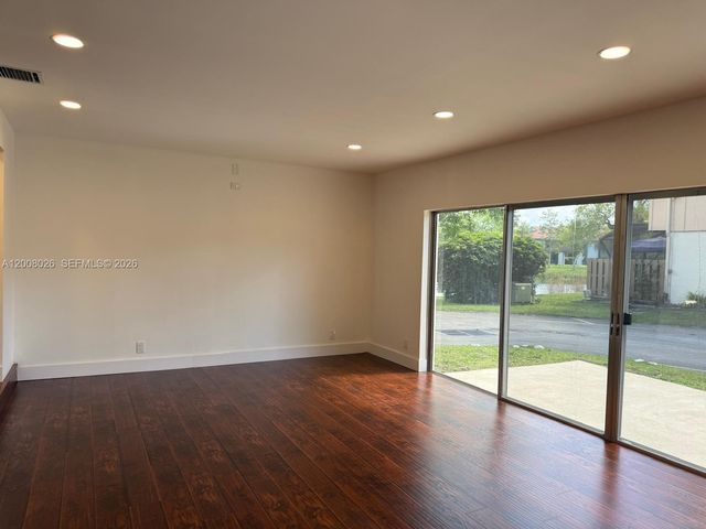 8208 NW 9th Ct 1, Plantation, FL 33324